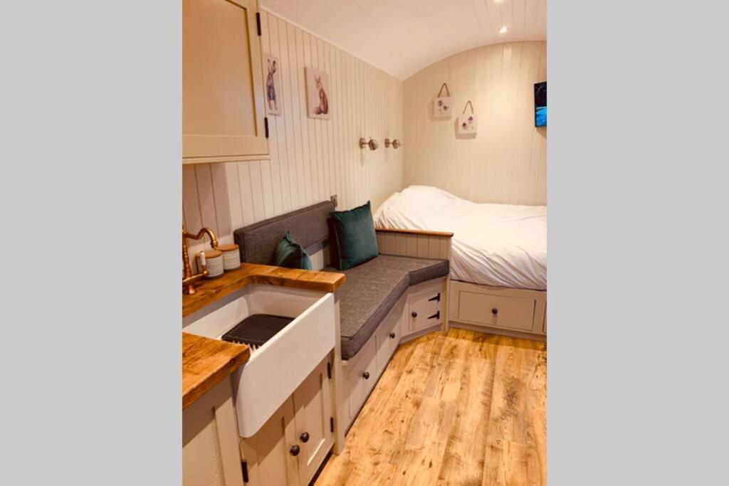 Lle Mary - Beautiful Views, Hot Tub, Secluded, Dog Welcome, Barmouth Llanddwywe المظهر الخارجي الصورة